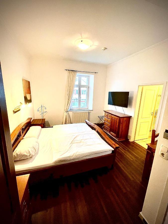 Hotel Zur Roemerbruecke Neuwied Buitenkant foto